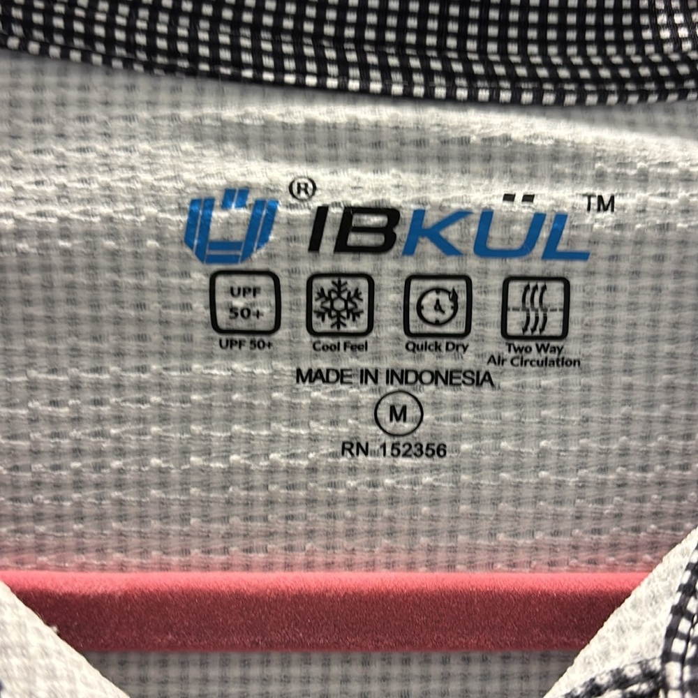 IBKUL Size Medium Black and White Check
Pattern Sleeveless Polo Shirt UPF 50+ - Picture 2 of 7